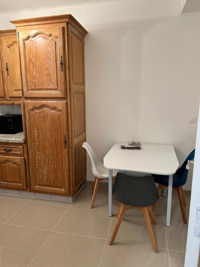 Chambre 14M2 Massy  Dış mekan fotoğraf